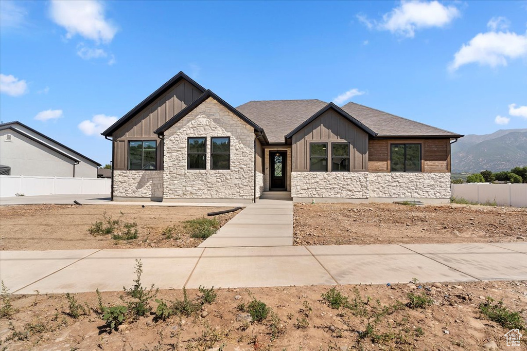 1080 E LESTER DR South Weber, UT 84405