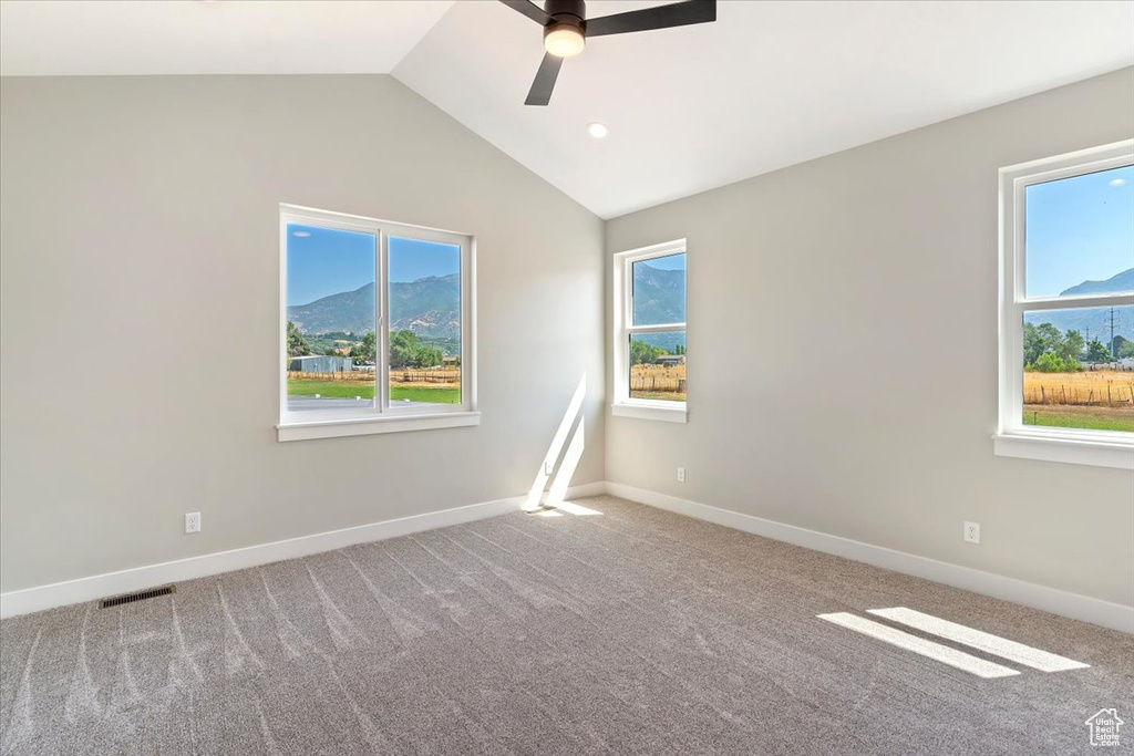 1080 E LESTER DR South Weber, UT 84405