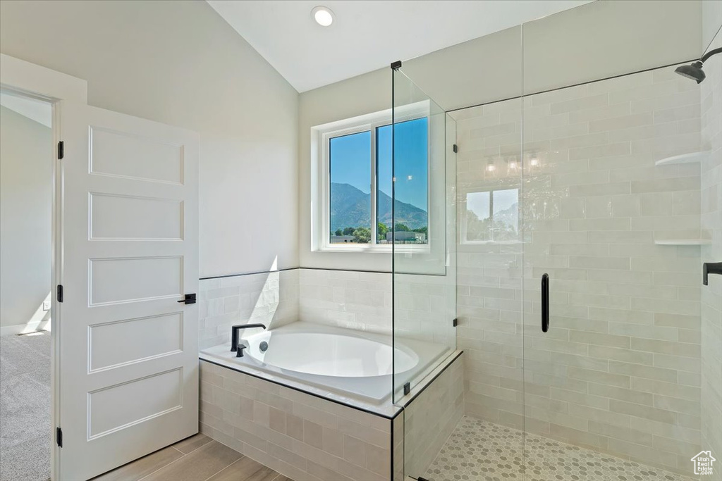 1080 E LESTER DR South Weber, UT 84405