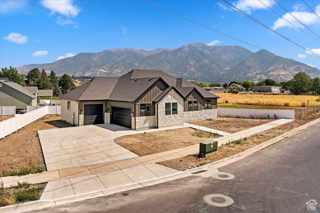 1080 E LESTER DR South Weber, UT 84405