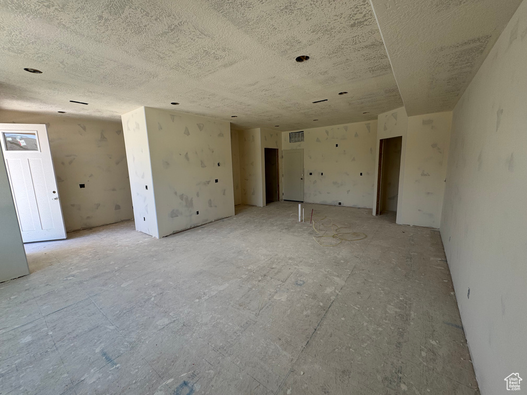 2742 S ALLISON WAY #212 Syracuse, UT 84075