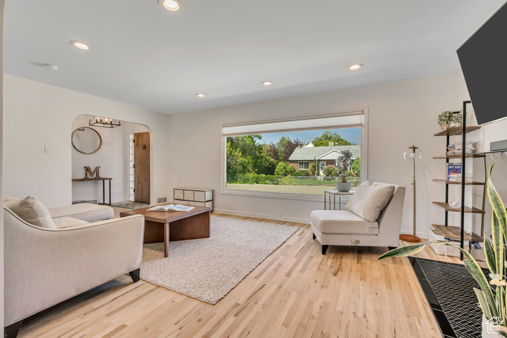 Photo 3 for MLS #2103594 at 964 E 3385 South