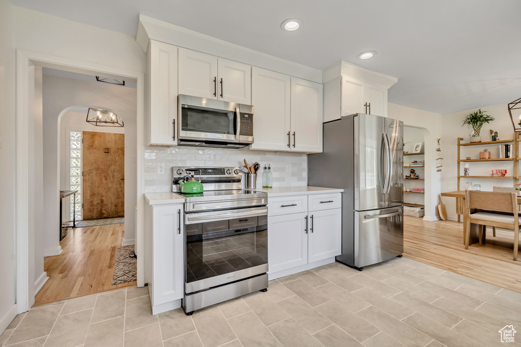 Photo 7 for MLS #2103594 at 964 E 3385 South