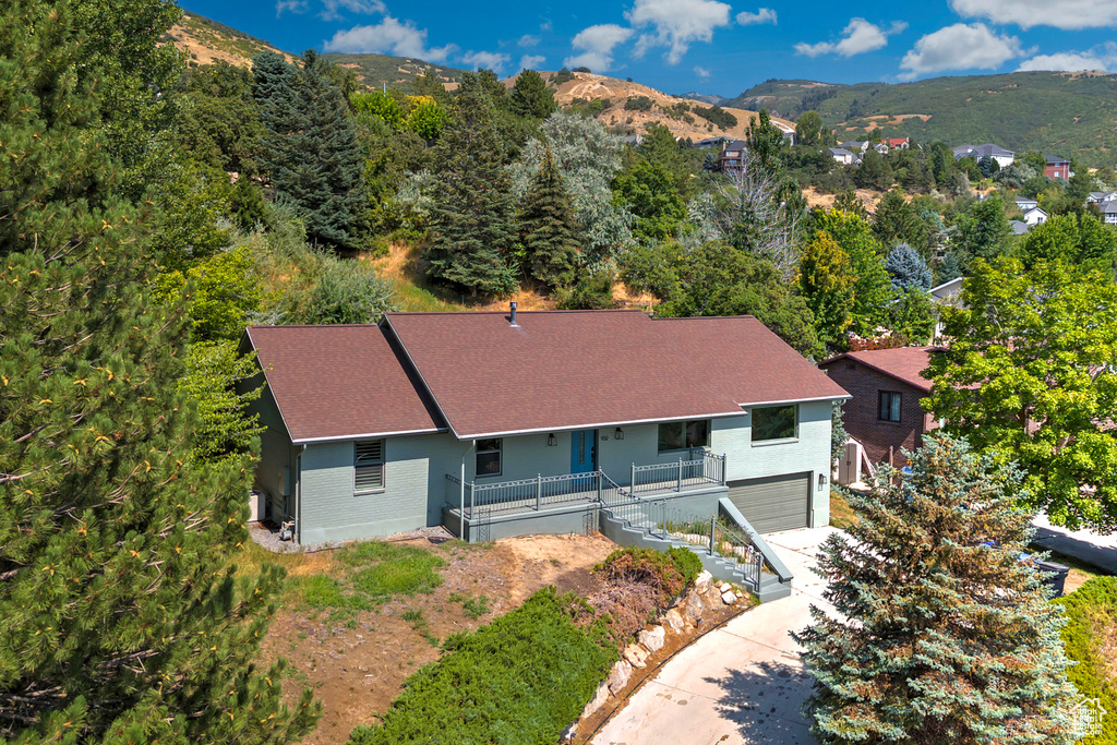 Photo 3 for MLS #2103610 at 932 N Northridge