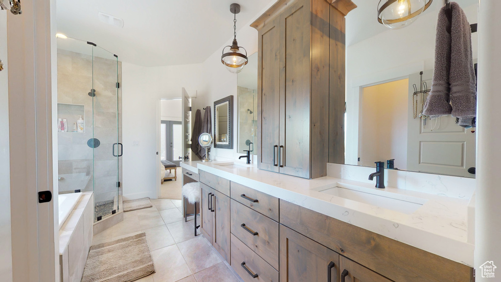 Photo 5 for MLS #2103613 at 1116 N Goshen Canyon Rd #3