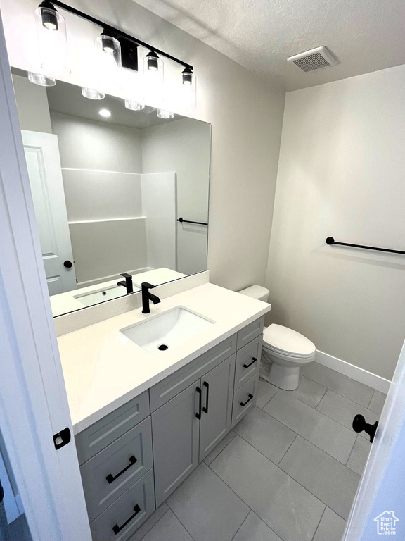 Photo 15 for MLS #2103618 at 1226 N Berra Blvd