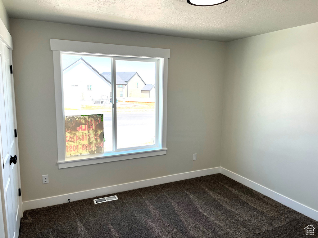 Photo 13 for MLS #2103618 at 1226 N Berra Blvd