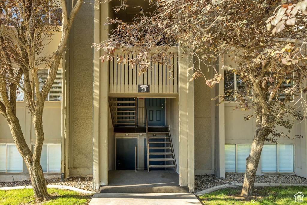 Photo 3 for MLS #2103628 at 55 W Center St #206