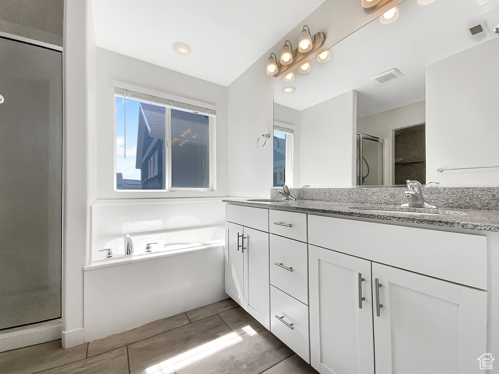 Photo 7 for MLS #2103644 at 5111 W Summerdale Dr