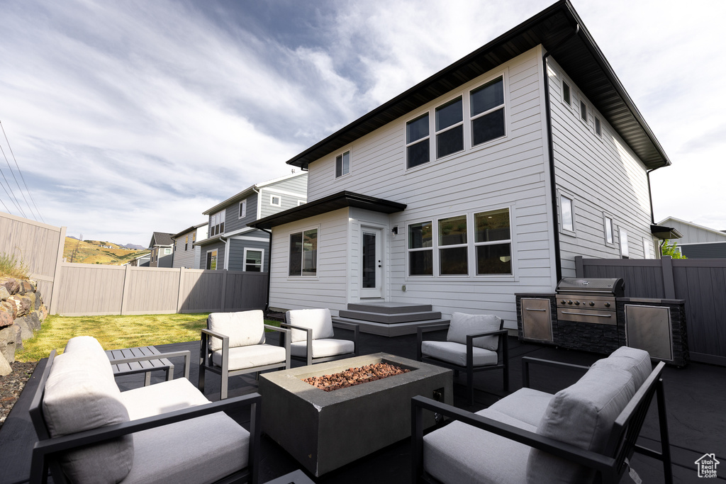 Photo 1 for MLS #2103647 at 2304 W Northridge Dr