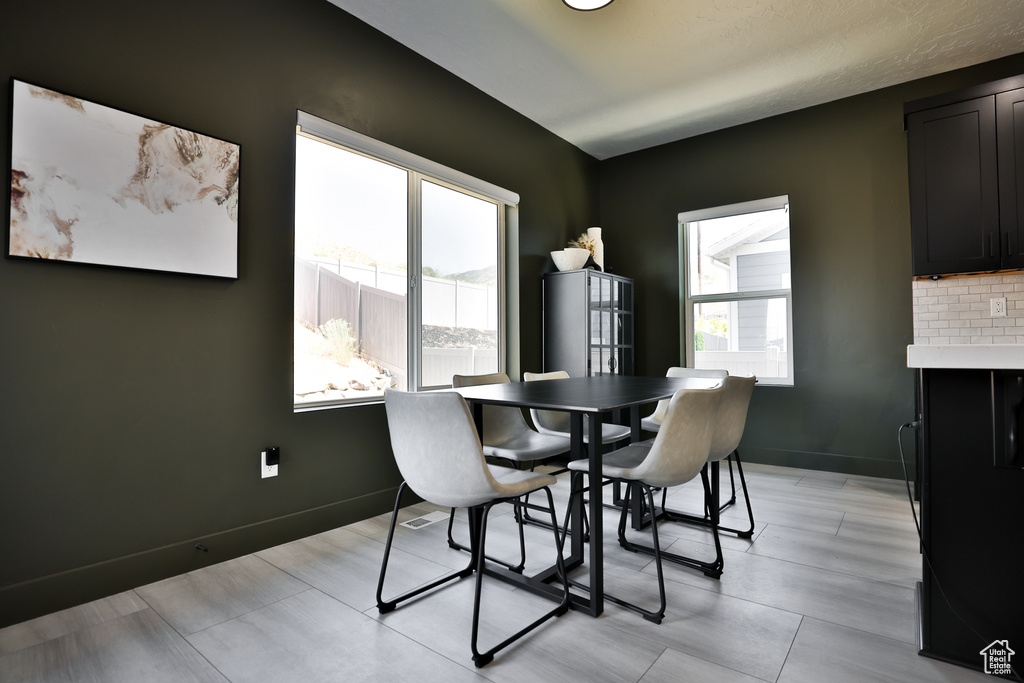 Photo 6 for MLS #2103647 at 2304 W Northridge Dr