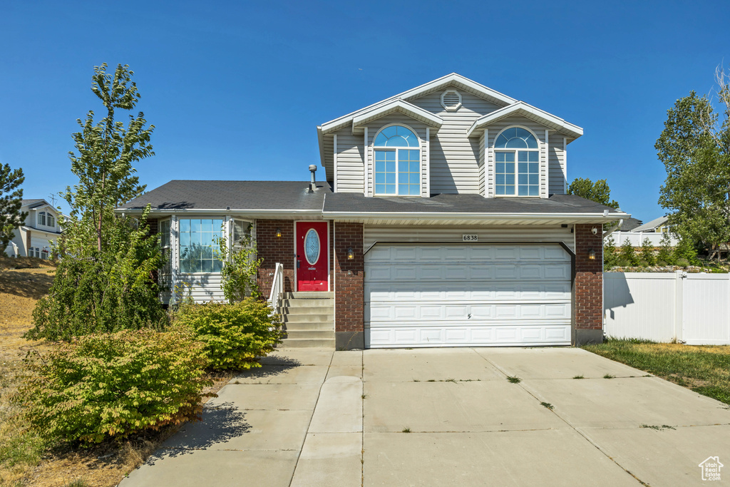 Photo 2 for MLS #2103650 at 6838 S Discovery Ct