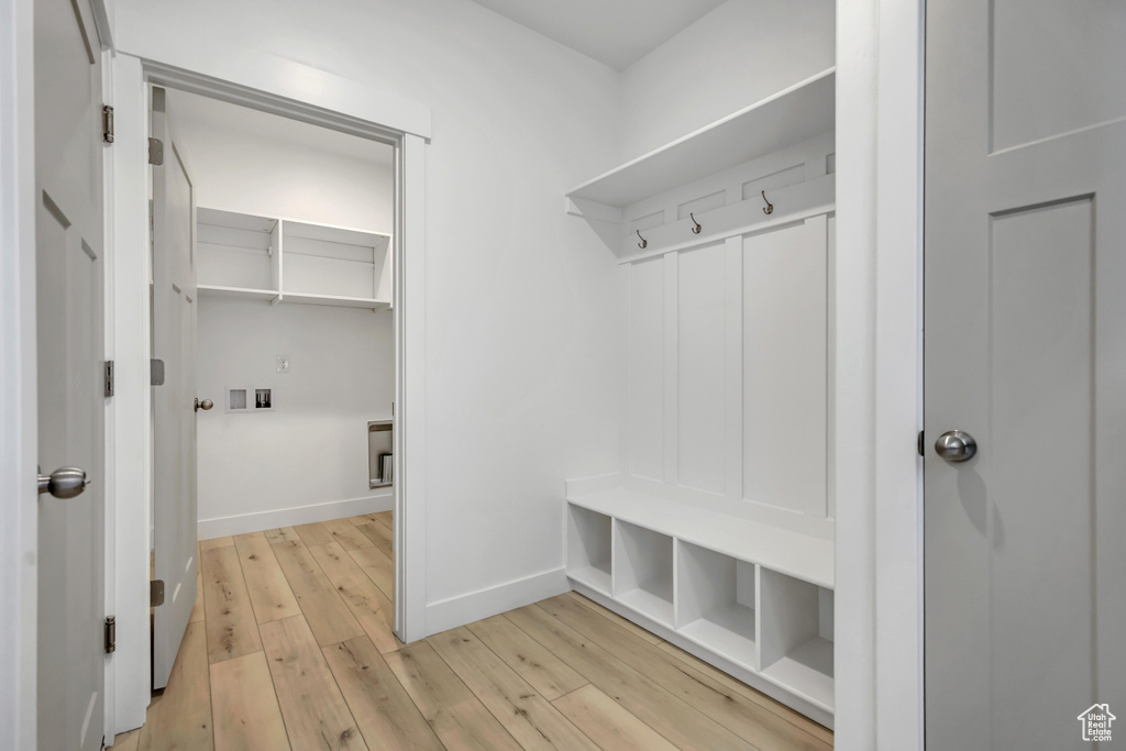 Photo 18 for MLS #2103653 at 328 S Osborne Ct #809