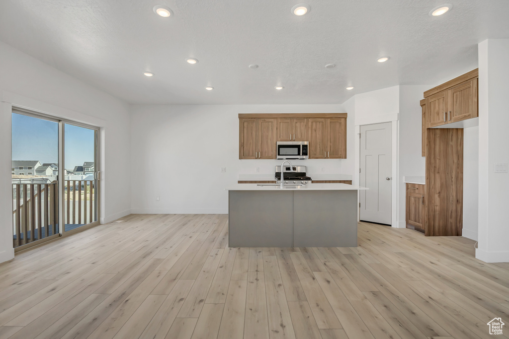 Photo 11 for MLS #2103653 at 328 S Osborne Ct #809