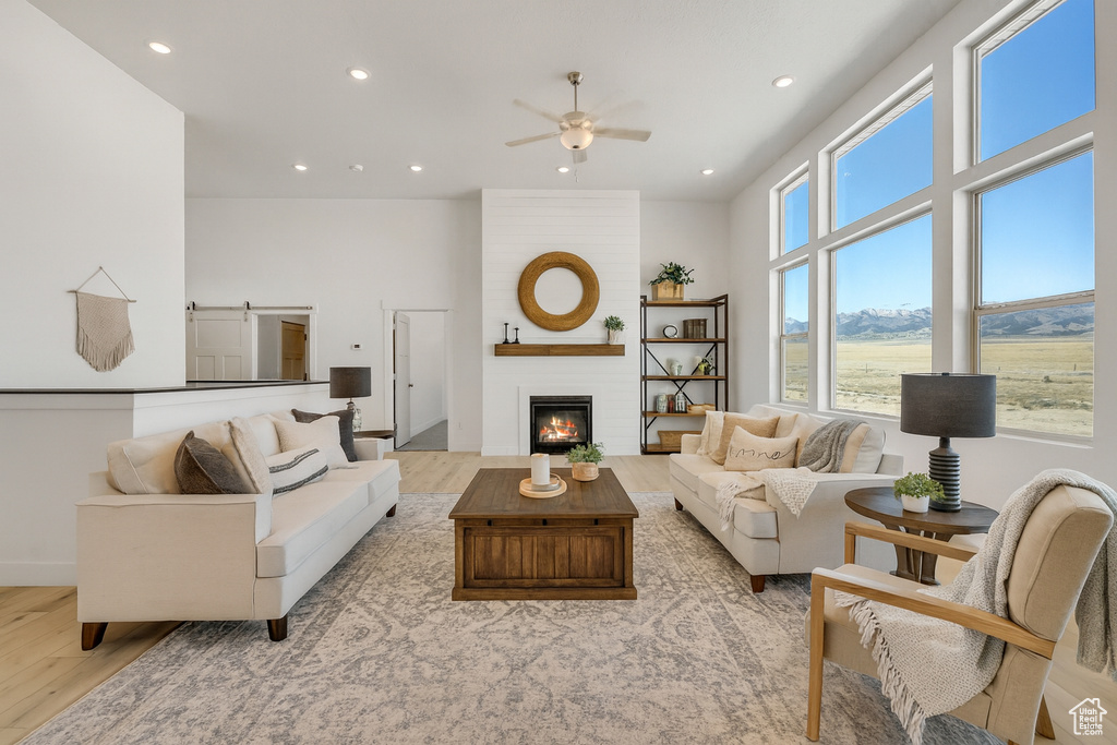 Photo 3 for MLS #2103653 at 328 S Osborne Ct #809