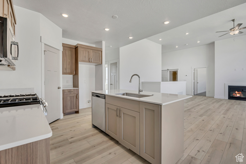 Photo 10 for MLS #2103653 at 328 S Osborne Ct #809