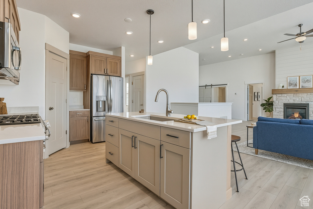 Photo 4 for MLS #2103653 at 328 S Osborne Ct #809