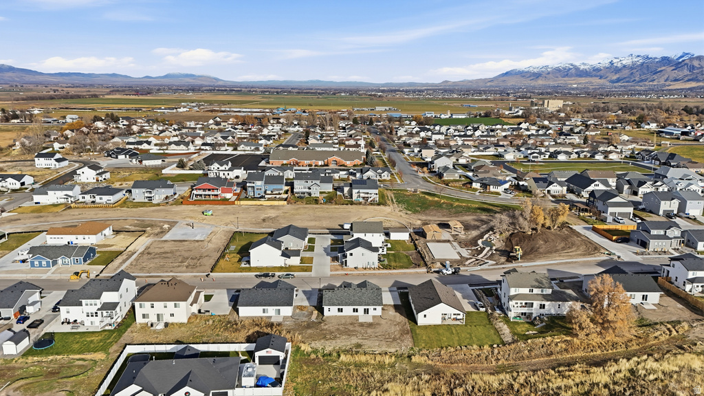 697 W 20 N Hyrum, UT 84319