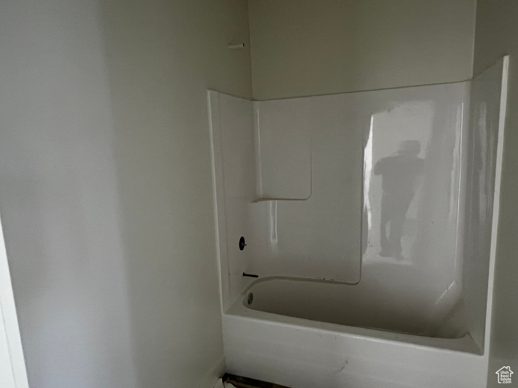 Photo 9 for MLS #2103655 at 697 W 20 North