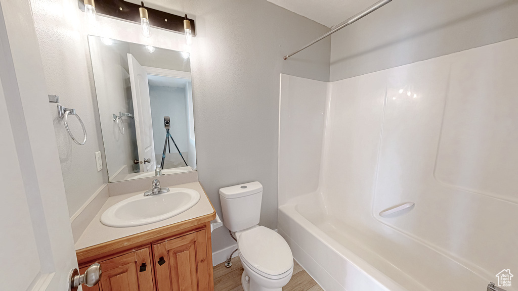 Photo 9 for MLS #2103659 at 3137 E Canyon Loop
