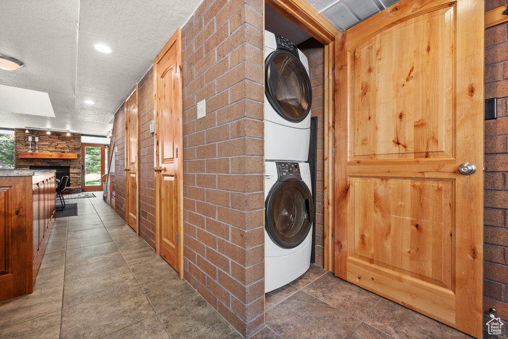 Photo 12 for MLS #2103666 at 1792 Captain Molly Dr #298