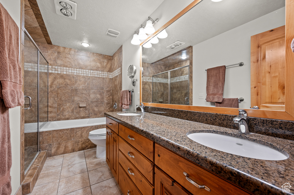 Photo 21 for MLS #2103666 at 1792 Captain Molly Dr #298