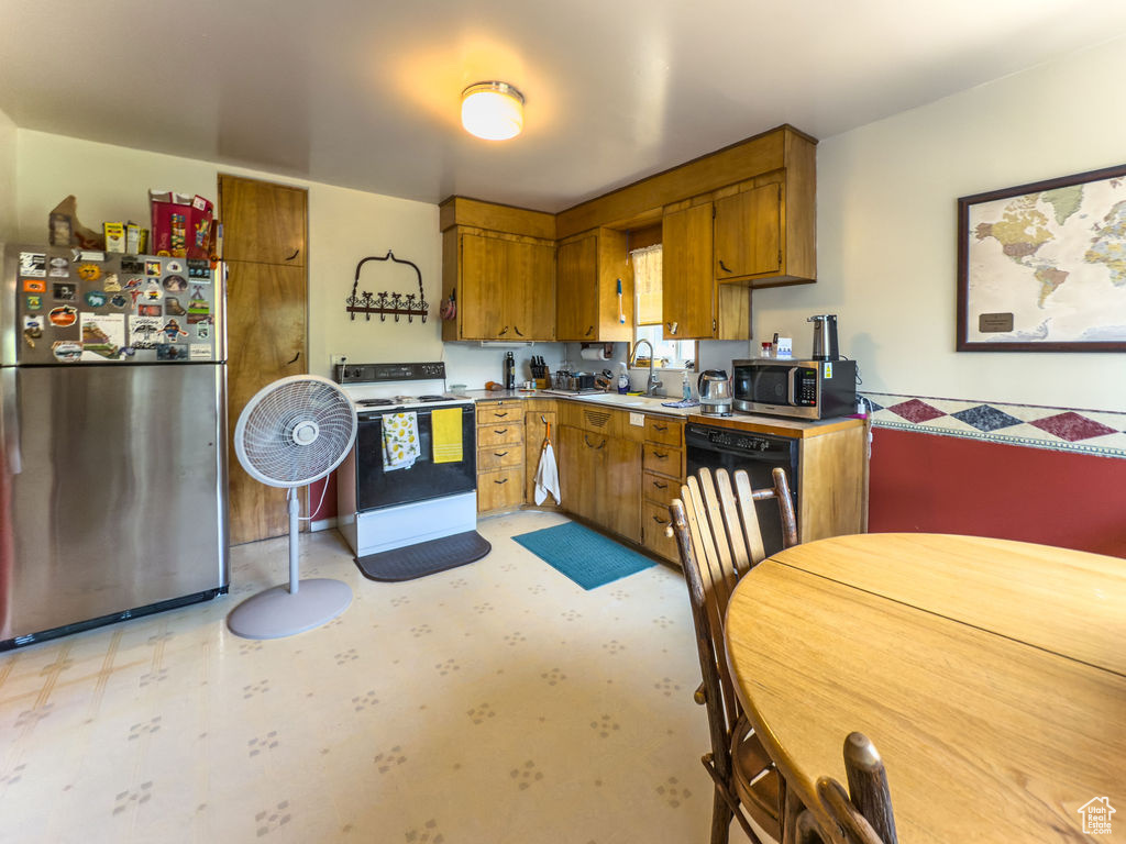 Photo 52 for MLS #2103671 at 1945 W 4100 North