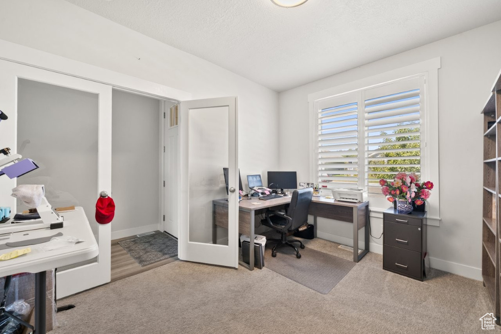 5597 W 5600 S Hooper, UT 84315