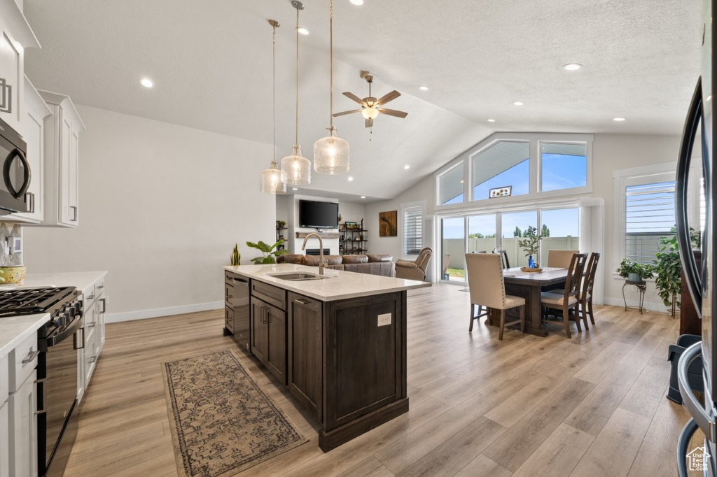 5597 W 5600 S Hooper, UT 84315