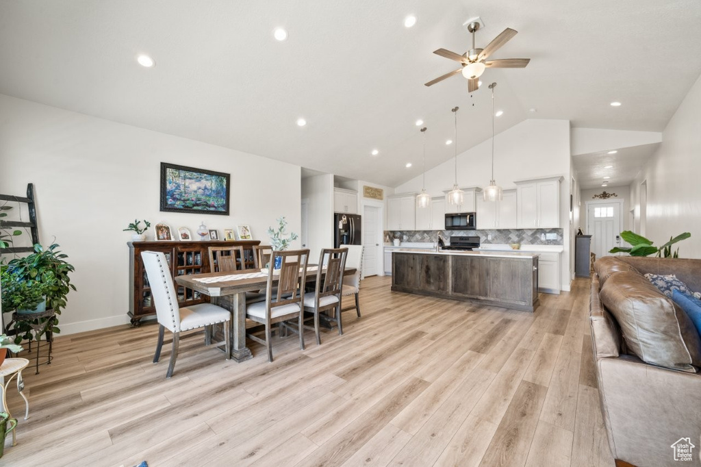 5597 W 5600 S Hooper, UT 84315
