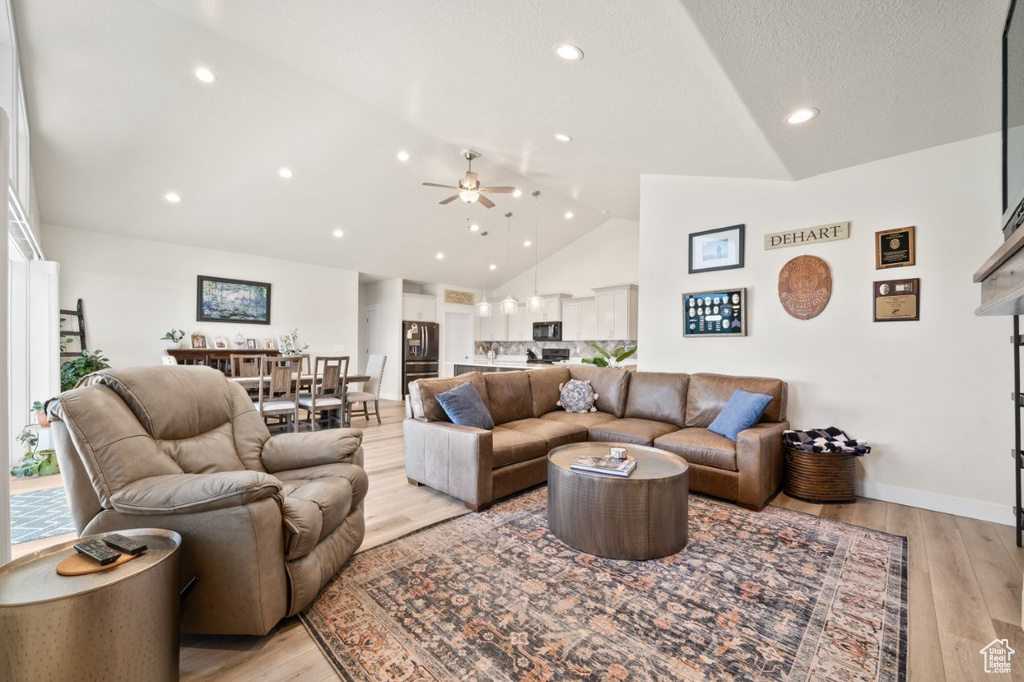 5597 W 5600 S Hooper, UT 84315