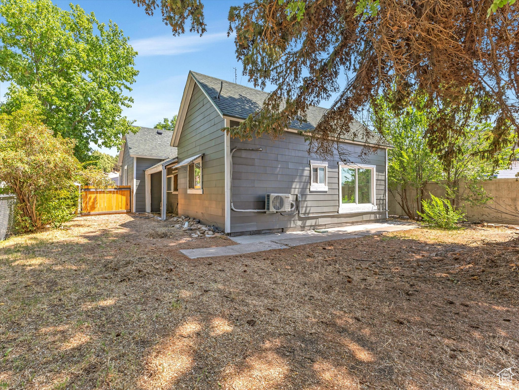Photo 18 for MLS #2103675 at 82 S Main St