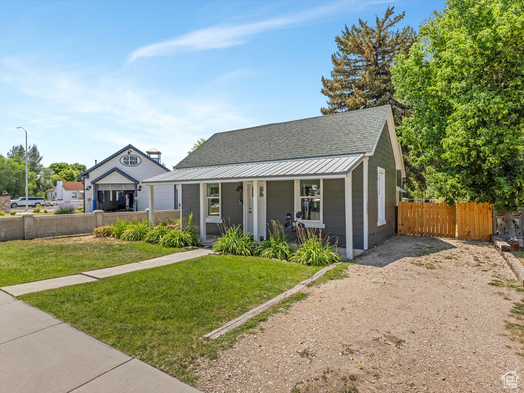 Photo 3 for MLS #2103675 at 82 S Main St