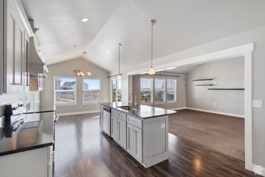 Photo 7 for MLS #2103676 at 583 Sunset Dr