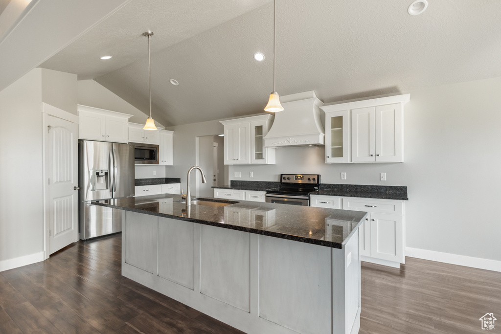 Photo 9 for MLS #2103676 at 583 Sunset Dr