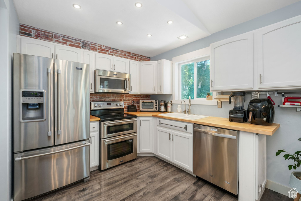 Photo 14 for MLS #2103679 at 435 E 600 North