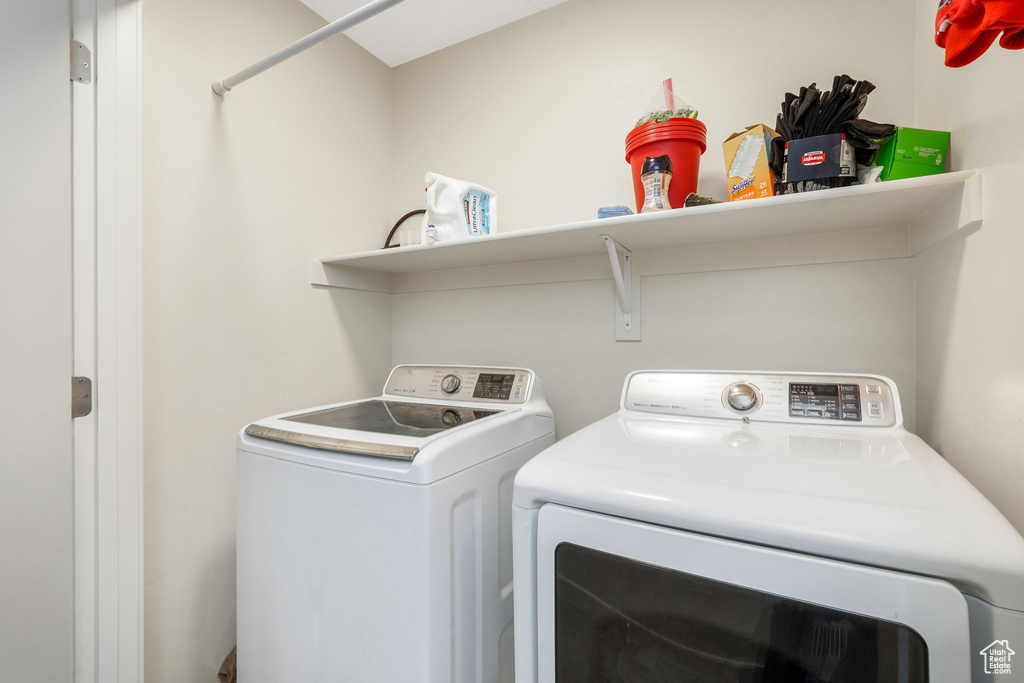 Photo 16 for MLS #2103686 at 5682 N Goldfinch Ln