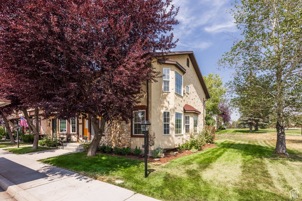 Photo 30 for MLS #2103691 at 893 Zurich Ln
