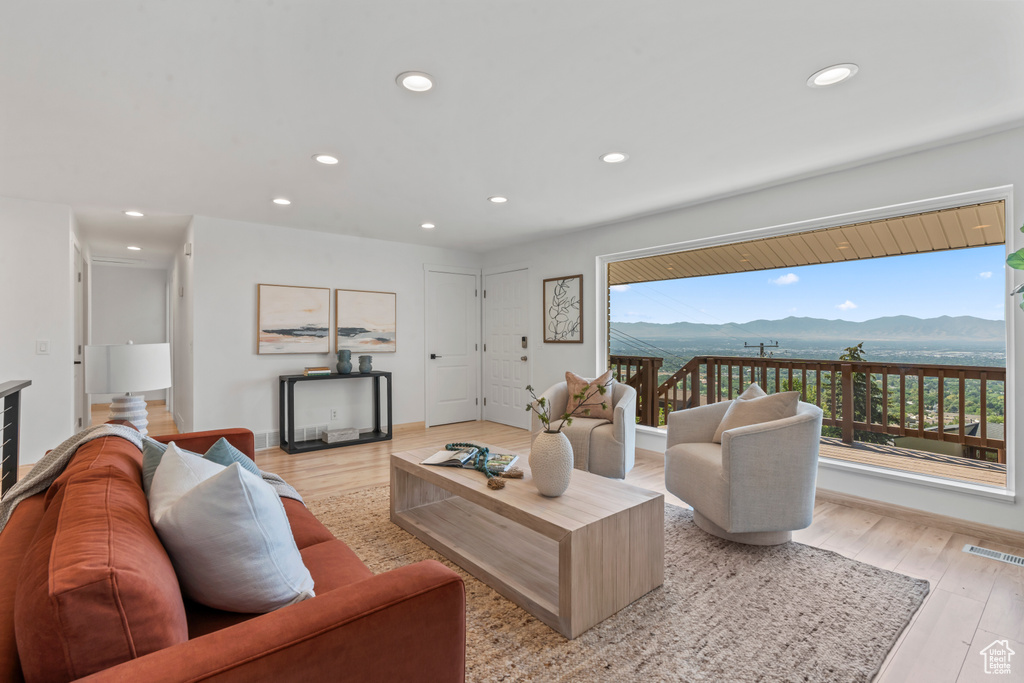 2259 S LAKELINE DR Salt Lake City, UT 84109