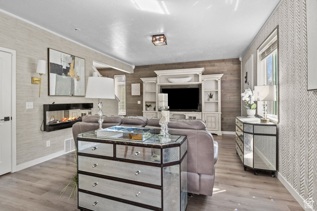 Photo 9 for MLS #2103704 at 5077 W Blythswood Ln