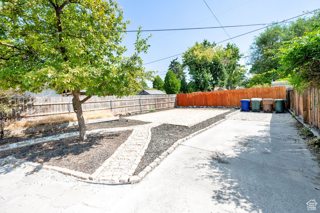 Photo 17 for MLS #2103713 at 352 E Garfield Ave
