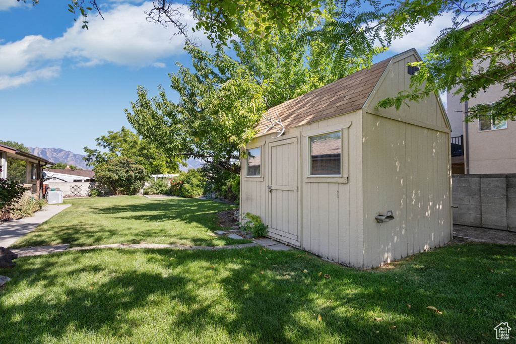 Photo 38 for MLS #2103714 at 1429 Connie Way