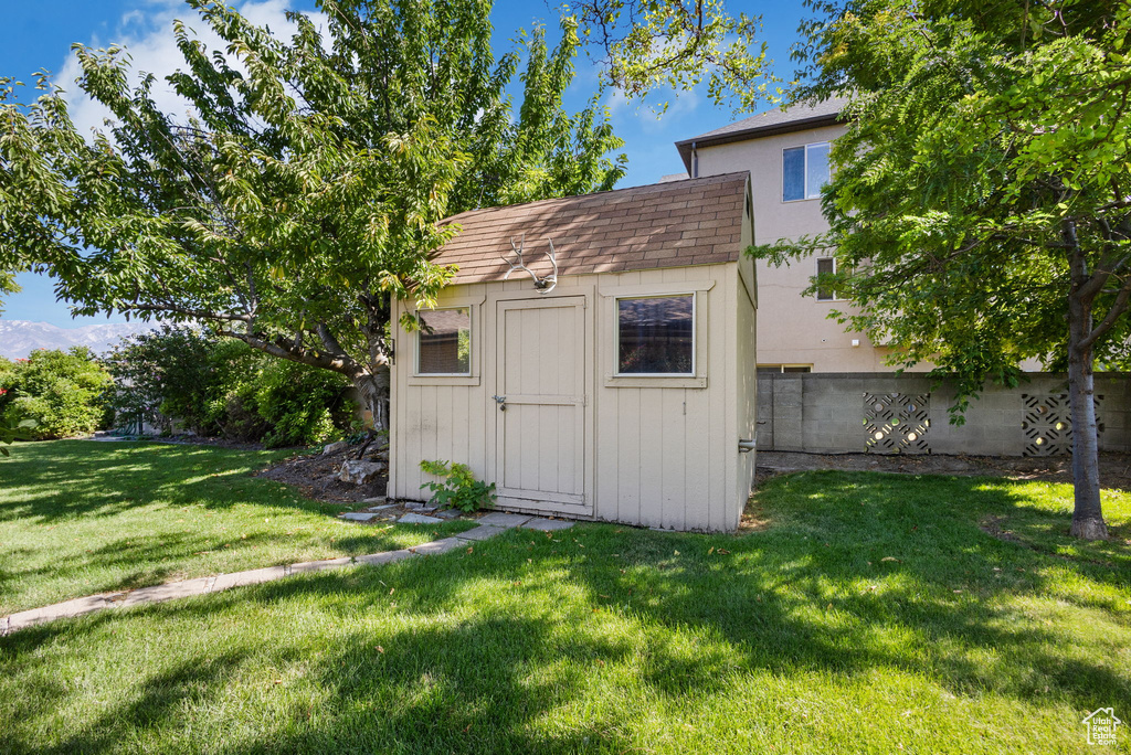Photo 39 for MLS #2103714 at 1429 Connie Way