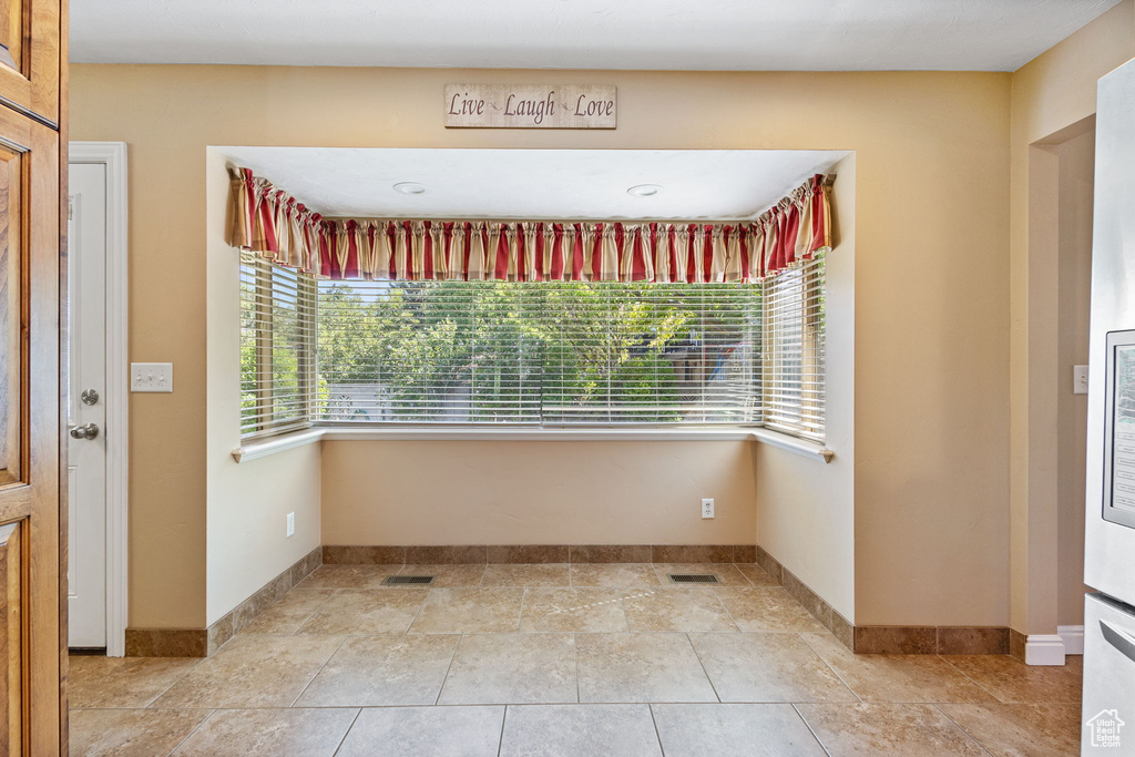 Photo 10 for MLS #2103714 at 1429 Connie Way