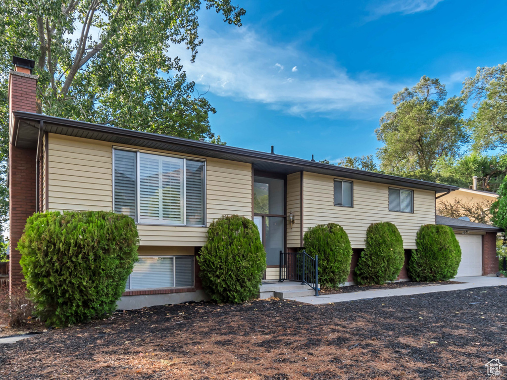 7872 S NEWPORT WAY Cottonwood Heights, UT 84121