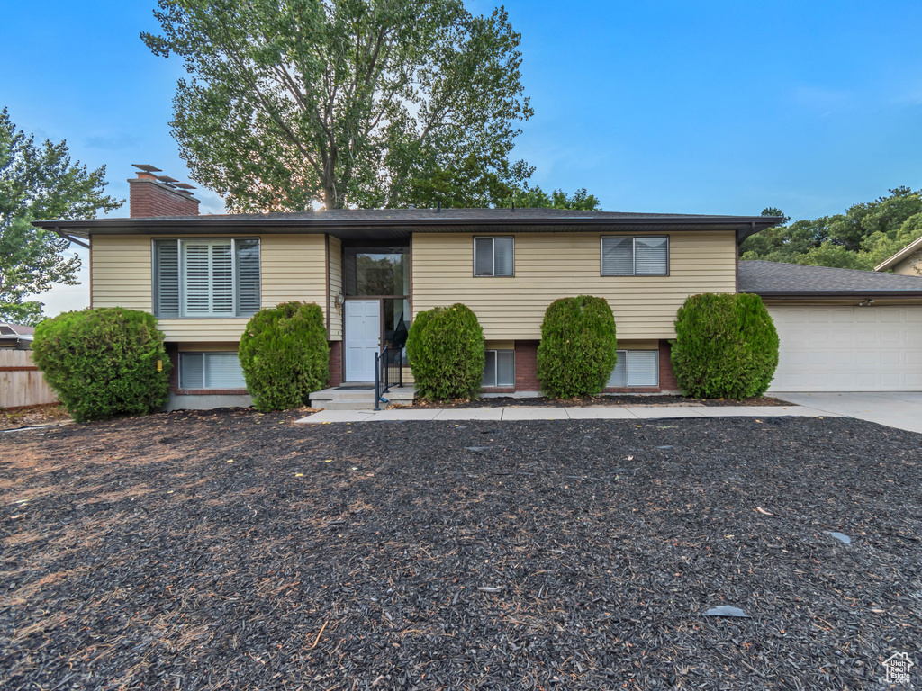 7872 S NEWPORT WAY Cottonwood Heights, UT 84121