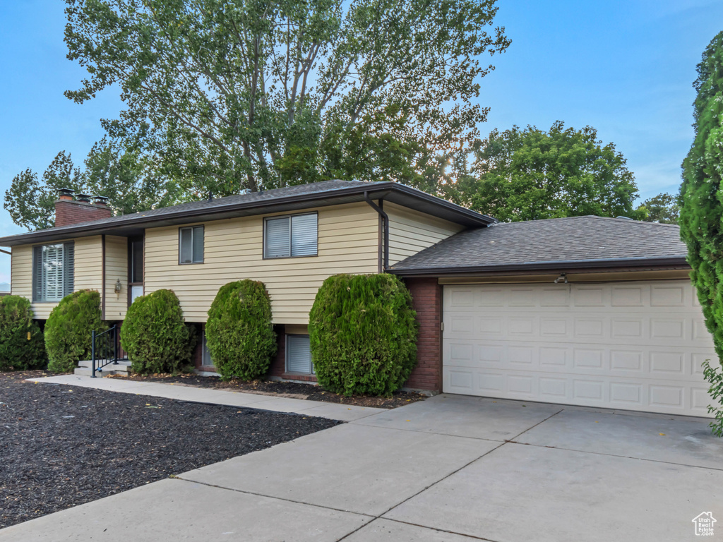 7872 S NEWPORT WAY Cottonwood Heights, UT 84121