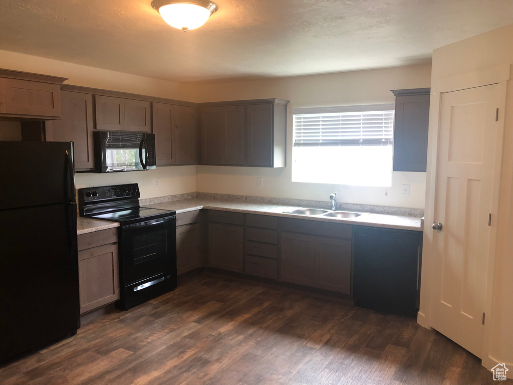 Photo 2 for MLS #2103746 at 643 N 30 East