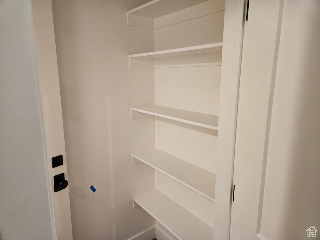 242 S 300 E Lehi, UT 84043