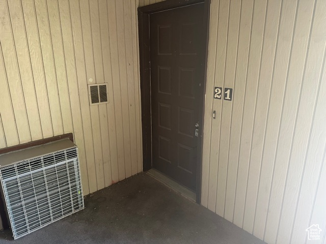 Photo 4 for MLS #2103765 at 1175 Canyon Rd #A21